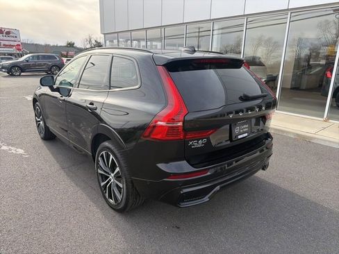 Certified 2025 Volvo XC60 B5 Plus image 3