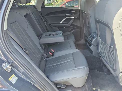 Used 2025 Audi Q5 Premium Plus w/ Premium Plus AWD/4WD image 6