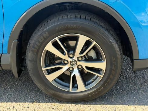 Used 2018 Toyota RAV4 XLE w/ Protection Package FWD image 9