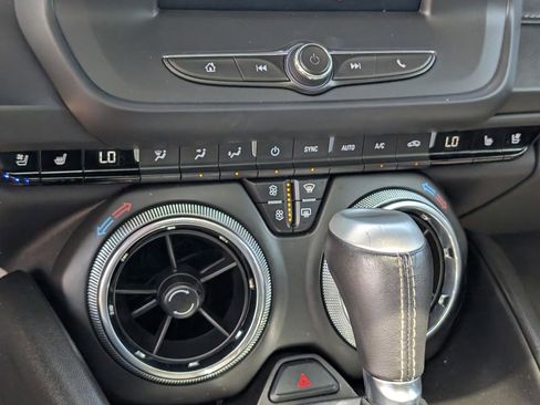 Used 2022 Chevrolet Camaro LT RWD image 29