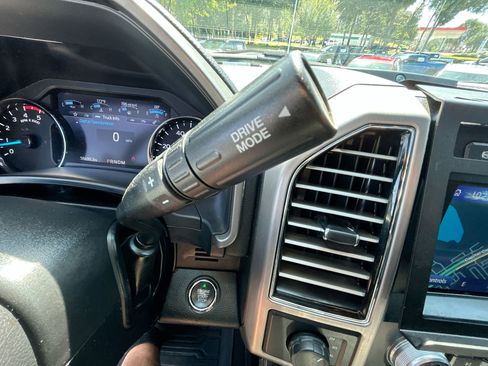 Used 2020 Ford F450 Platinum w/ FX4 Off-Road Package image 30