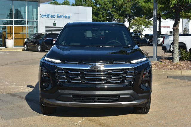New 2027 Chevrolet Equinox LT w/ Safety and Technology Package FWD image 2
