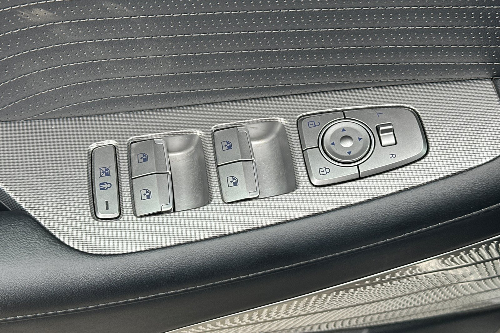 Used 2024 Hyundai Palisade Calligraphy AWD/4WD image 12