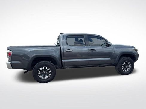 Used 2021 Toyota Tacoma TRD Off-Road AWD/4WD image 7