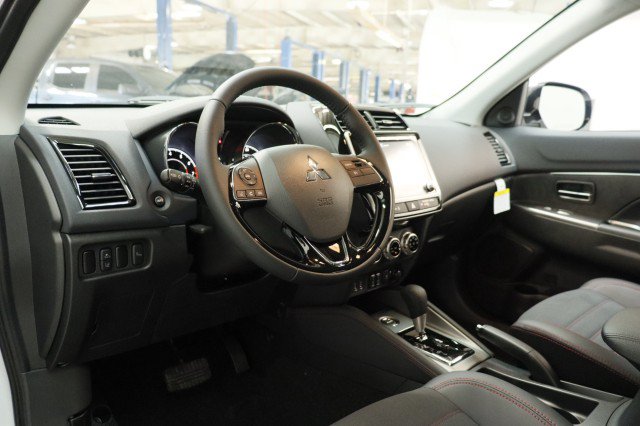 New 2027 Mitsubishi Outlander Sport SE AWD/4WD image 5