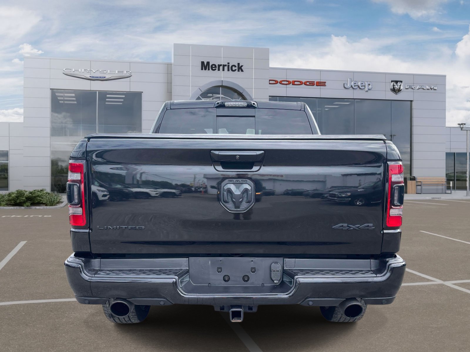 Used 2024 RAM 1500 Limited AWD/4WD image 7