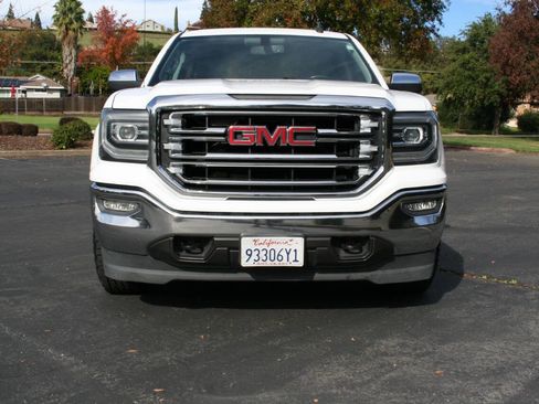 Used 2016 GMC Sierra 1500 SLT w/ Suspension Package, Off-Road image 4