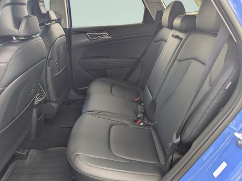 New 2026 Kia Sportage EX w/ EX Panorama Roof Package FWD image 12