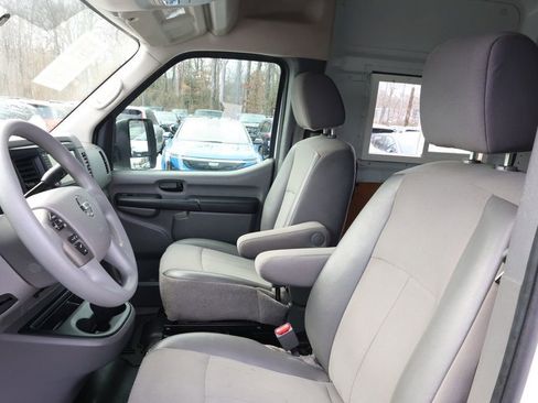 Used 2021 Nissan NV 2500 S image 18