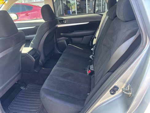 Used 2013 Subaru Outback 2.5i Premium w/ Popular Pkg 1B image 7