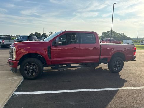 Used 2024 Ford F250 Lariat w/ Sport Appearance Package AWD/4WD image 2