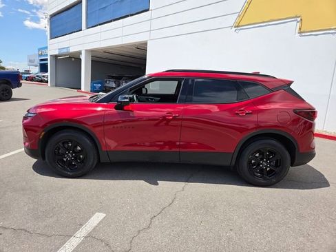 Certified 2024 Chevrolet Blazer LT w/ Sound & Technology Package FWD image 3
