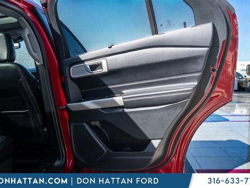 Used 2022 Ford Explorer Limited w/ Equipment Group 301A image 30