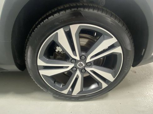 Used 2024 Volvo V60 B5 Cross Country Plus image 5