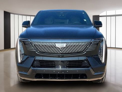Used 2025 Cadillac Escalade IQ Sport 2 AWD/4WD image 3
