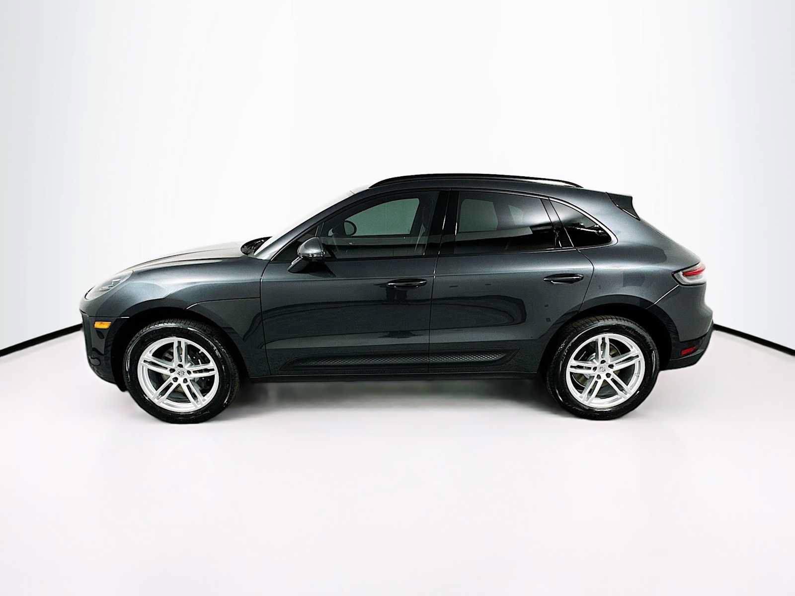 Used 2026 Porsche Macan AWD/4WD image 2