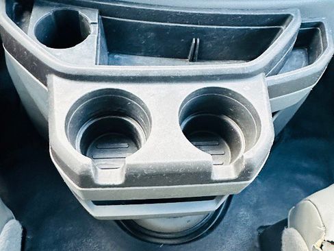 Used 2018 Ford E-350 and Econoline 350 Super Duty w/ Power Windows & Locks Group image 16