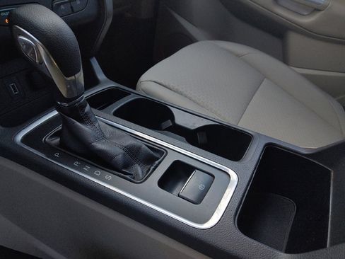 Used 2018 Ford Escape SE w/ Ford Safe & Smart Package FWD image 26