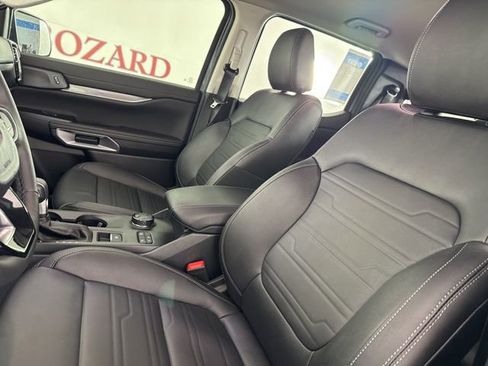 Used 2025 Ford Ranger Lariat w/ Trailer Tow Package image 18