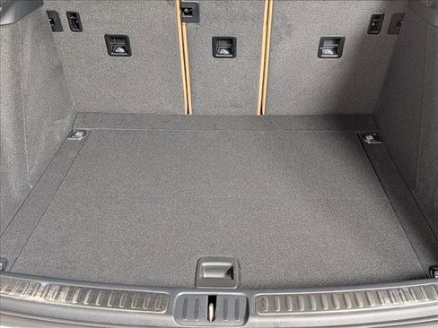 New 2026 Porsche Macan S image 21