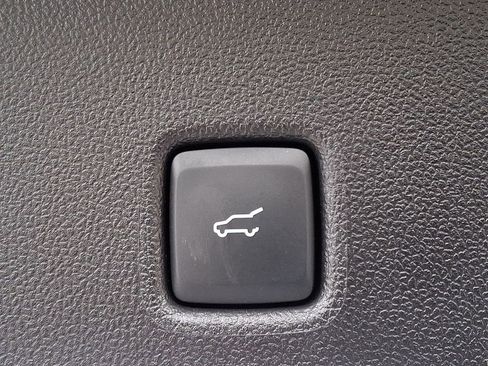Used 2025 Ford Escape ST-Line w/ Tech Pack #1 AWD/4WD image 30
