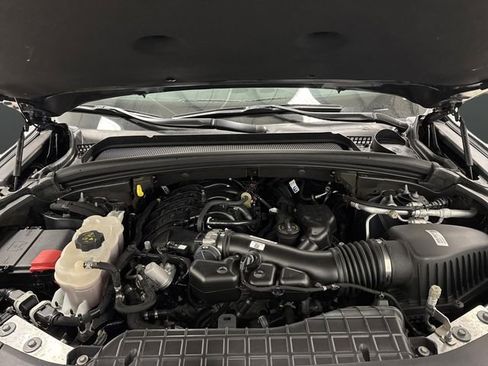 Used 2023 Jeep Grand Cherokee Limited w/ Luxury Tech Group II image 40