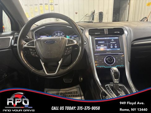 Used 2014 Ford Fusion Titanium image 14