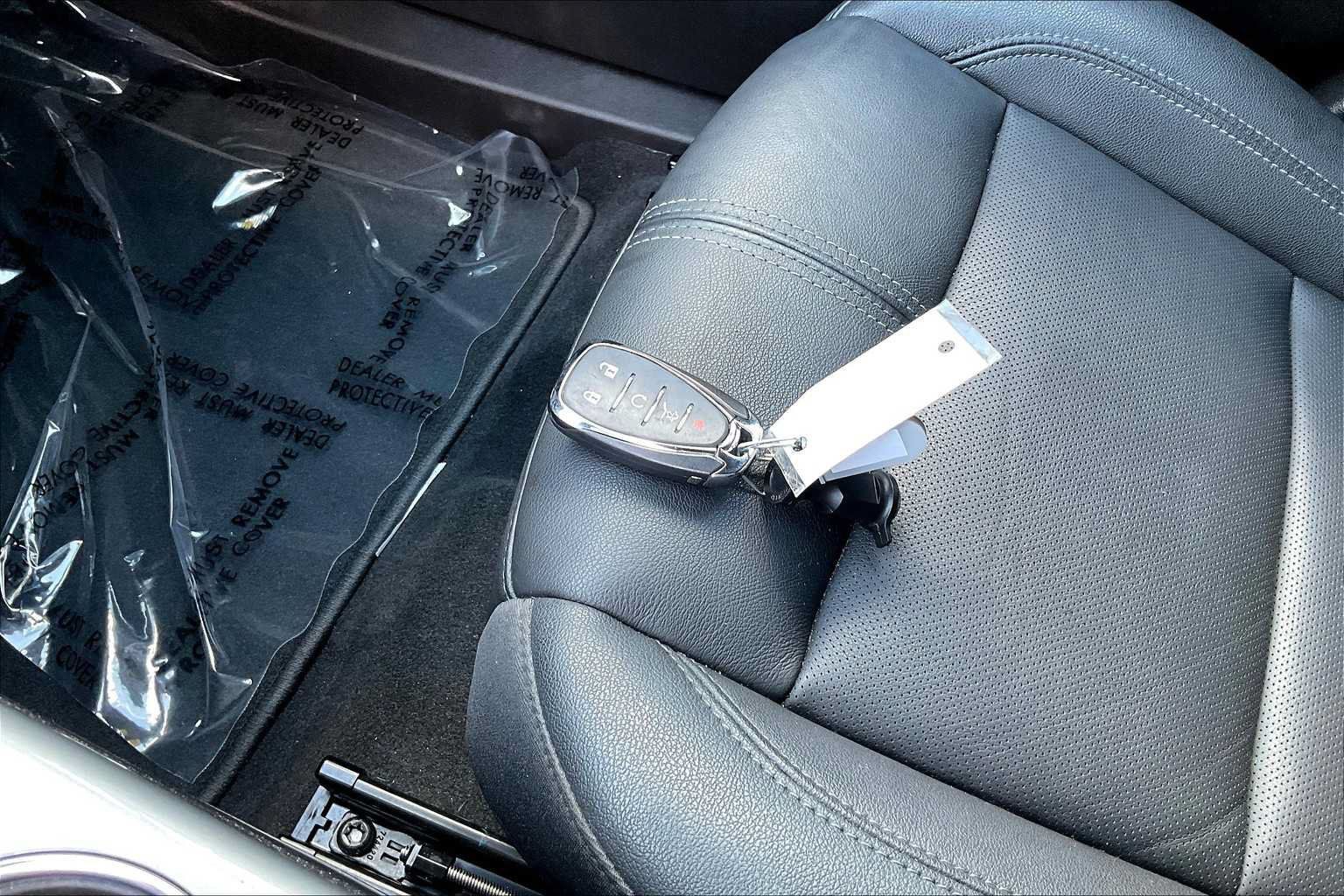 Used 2022 Chevrolet Blazer LT w/ Midnight/Sport Edition FWD image 11