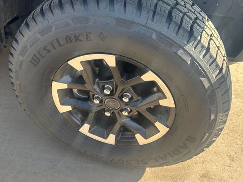 Used 2024 Jeep Wrangler Unlimited Rubicon 4xe AWD/4WD image 2
