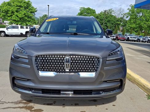 Used 2024 Lincoln Aviator AWD w/ Premium Package image 2