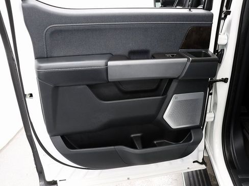 Used 2021 Ford F150 Lariat w/ Equipment Group 502A High image 31