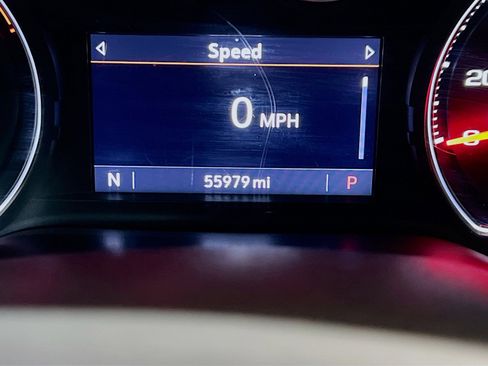 Used 2021 Chevrolet Silverado 1500 LT RWD image 8