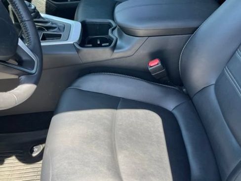 Used 2023 Toyota RAV4 XLE Premium FWD image 12