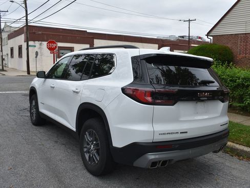Used 2025 GMC Acadia Elevation AWD/4WD image 7