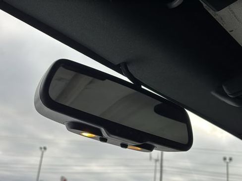 Used 2017 Jeep Wrangler Unlimited Sahara w/ Connectivity Group image 24