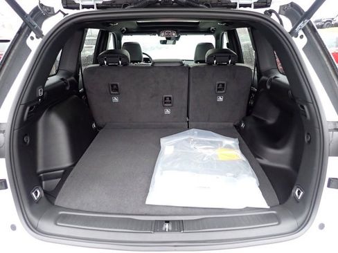 New 2025 Jeep Grand Cherokee Limited w/ MOPAR Finishing Package image 6