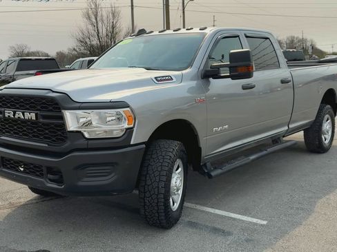 Used 2022 RAM 3500 Tradesman image 3