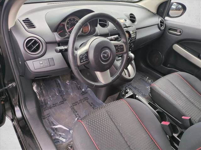 Used 2011 MAZDA MAZDA2 Touring FWD image 10