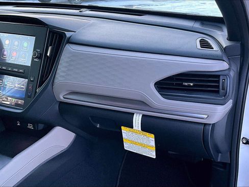 Used 2025 Subaru Forester image 17