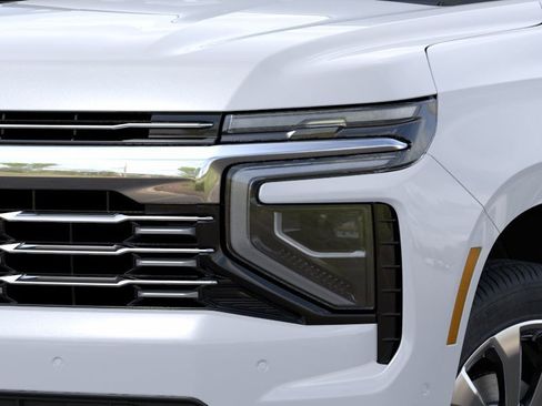 New 2026 Chevrolet Suburban Premier image 34