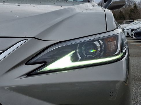 Certified 2020 Lexus ES 350 w/ Premium Package image 10