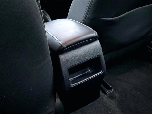 Used 2021 Toyota Corolla SE w/ Carpet Mat Package (TMS) image 35