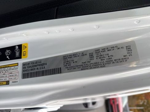 Used 2023 Jeep Wrangler Sport S image 31