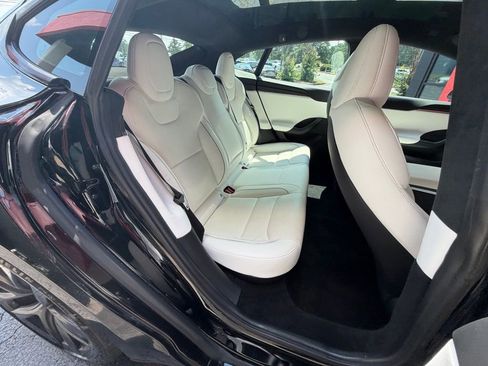 Used 2022 Tesla Model S Plaid AWD/4WD image 30