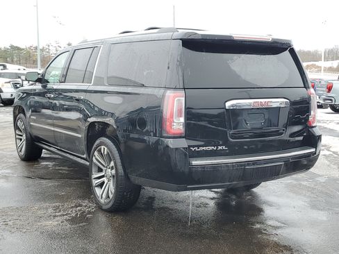 Used 2019 GMC Yukon XL Denali w/ Denali Ultimate Package image 7