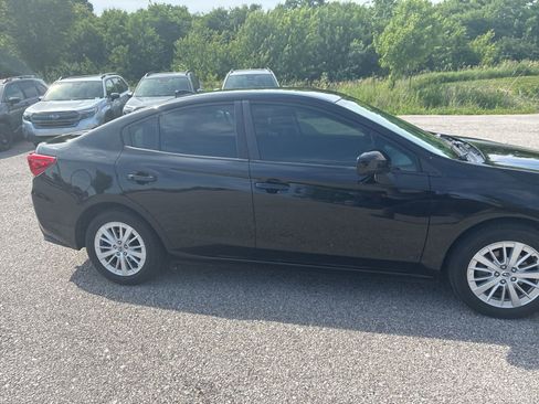 Used 2018 Subaru Impreza 2.0i Premium w/ Eyesight & BSD & Rcta AWD/4WD image 16