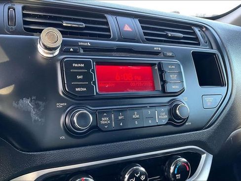 Used 2012 Kia Rio LX w/ PWR Pkg image 17