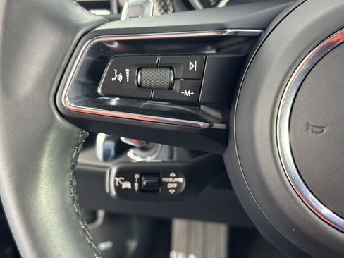 Certified 2025 Porsche Macan GTS AWD/4WD image 28