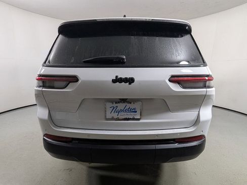 New 2025 Jeep Grand Cherokee L Altitude RWD image 7