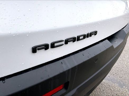 Used 2023 GMC Acadia SLE w/ Driver Convenience Package image 21